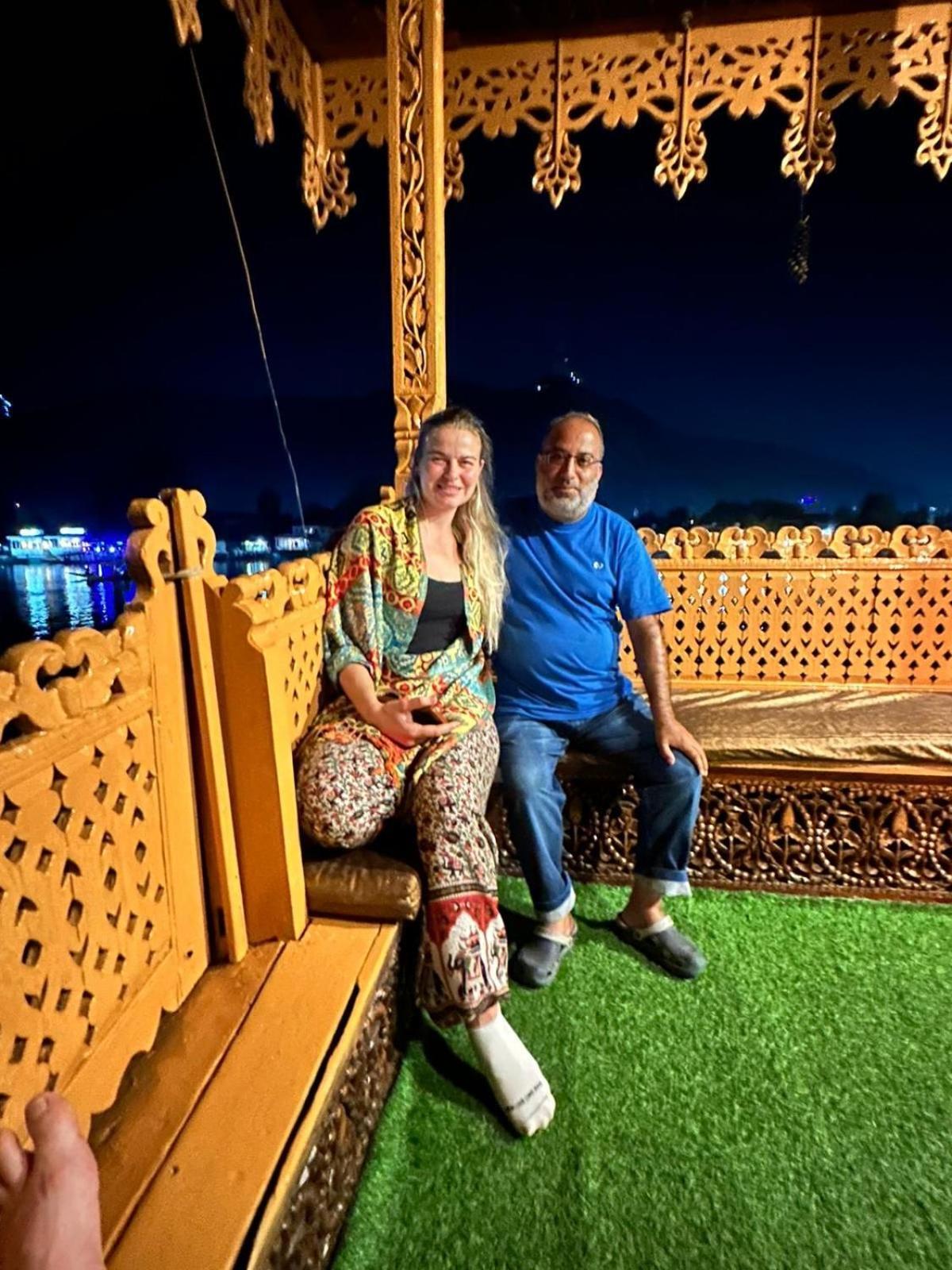 Mossess Group Of Houseboats Srīnagar Exterior foto